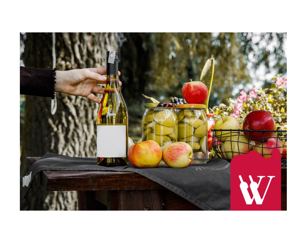 Nie tylko winogrona – poznaj wino owocowe